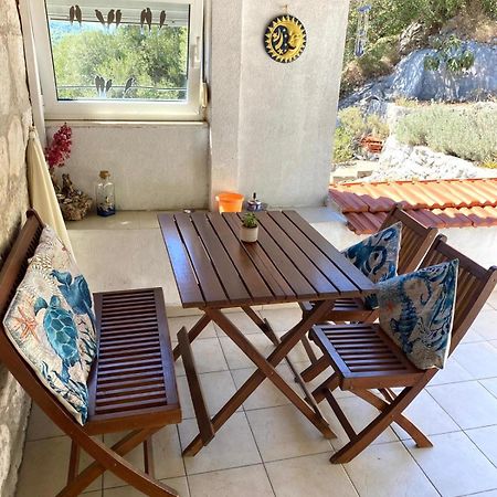 Apartment Cacini Dvori Lastovo Dış mekan fotoğraf