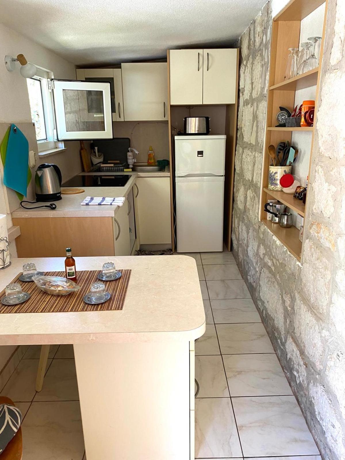 Apartment Cacini Dvori Lastovo Dış mekan fotoğraf